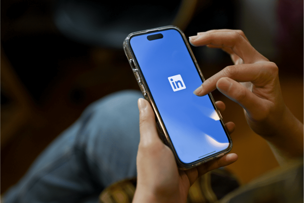 connect with LinkedIn